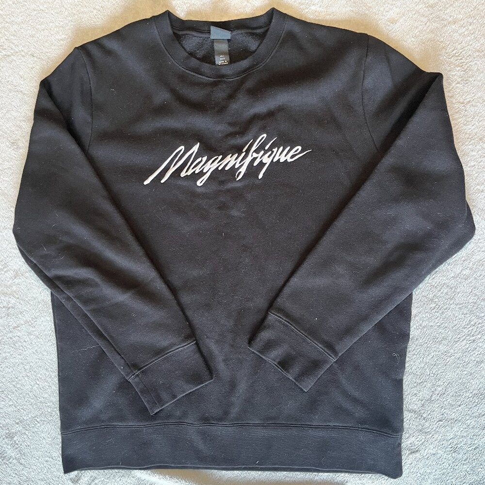 Crewneck Graphic Sweatshirt